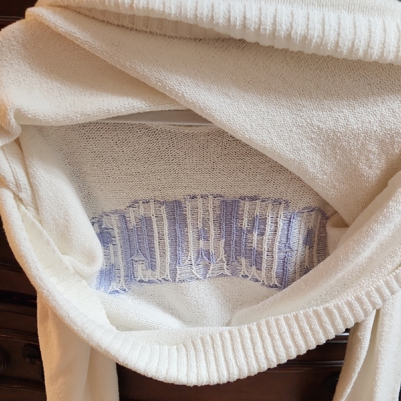 Z Supply Cream and Blue Beach Sweater - Picture 8 of 8